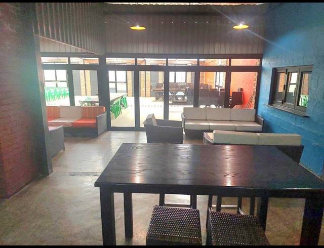1,200M² BUILDING FOR SALE IN MERRIVALE